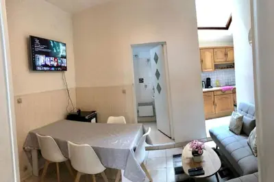 Télévision ou salle de divertissement dans l'établissement Exclusive building for groups