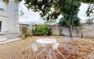Jardin de l'établissement Lovely Home In Anché With Kitchen