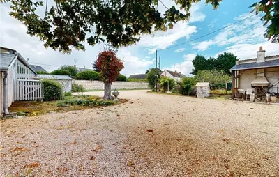 Jardin de l'établissement Lovely Home In Anché With Kitchen