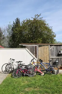 Vélo sur le terrain de l'établissement Maison - 3 chambres - Jardin ou dans les environs