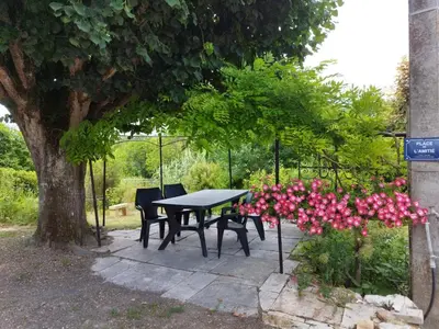 Jardin de l'établissement Les Ecureuils 4 / 6 personnes
