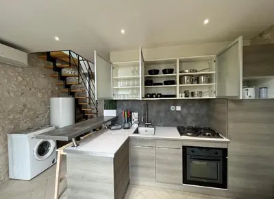 Cuisine ou kitchenette dans l'établissement Gîte L'Arche - Maison familiale 7 pers avec jacuzzi privatif entre Blois et Amboise