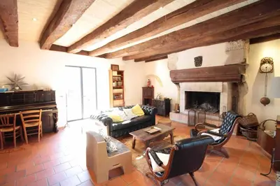 Coin salon dans l'établissement La Pidellerie bord de Cher-Châteaux de la Loire