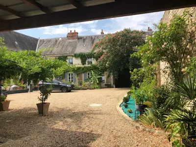 Jardin de l'établissement Suite en Chambre d'hôtes La Vigenna