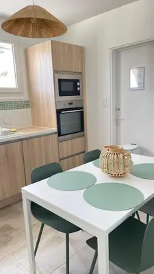 Cuisine ou kitchenette dans l'établissement Cocon Cosy : Gîte à 4 minutes du Zoo de Beauval