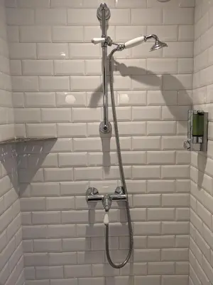 Salle de bains dans l'établissement Gîte de charme - La Cure Pontlevoy