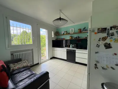 Cuisine ou kitchenette dans l'établissement maison d'Adrien et Mathilde