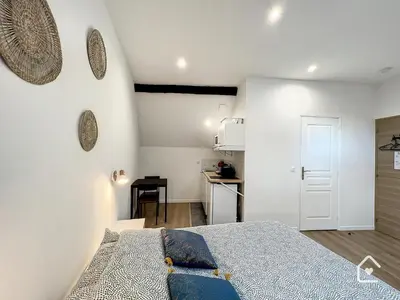 Cuisine ou kitchenette dans l'établissement Les studios d'Elina - Entrée autonome