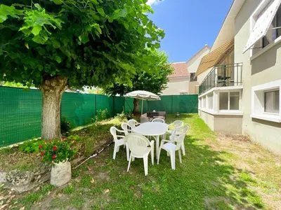 Jardin de l'établissement Gîte lumineux au cœur de Touraine, parking privé, Wi-Fi, 3 chambres - FR-1-381-539