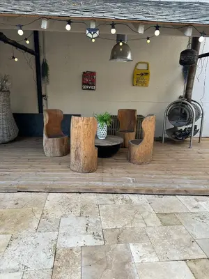 Coin salon dans l'établissement Gîte la Baronnière
