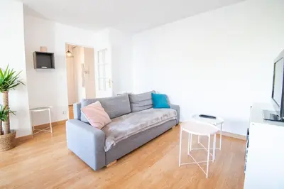 Télévision ou salle de divertissement dans l'établissement Pastel colors - Tours