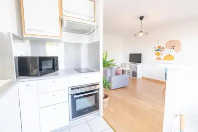 Cuisine ou kitchenette dans l'établissement Pastel colors - Tours