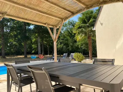 Piscine de l'établissement Villa Luxe Arnage aux portes du Circuit Piscine Chauffée ou située à proximité