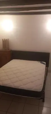 Un ou plusieurs lits dans un hébergement de l'établissement Gîte Quartier Saint Nicolas à Blois