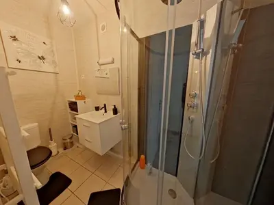 Salle de bains dans l'établissement Au ptit palais