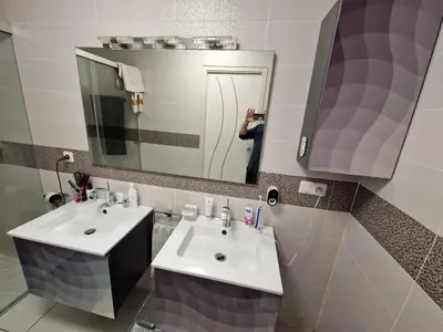 Salle de bains dans l'établissement Chambres Logement 130m2 - Circuit 24h Le Mans