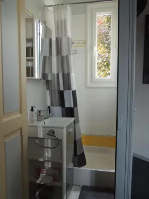 Salle de bains dans l'établissement Loire, Châteaux, et Vignes