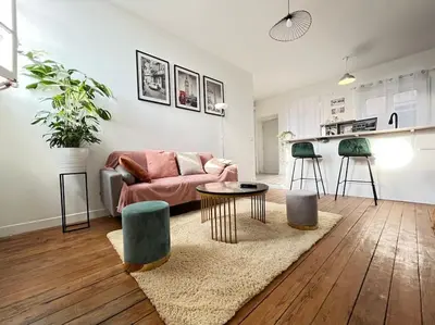 Cuisine ou kitchenette dans l'établissement Le petit Rochambeau