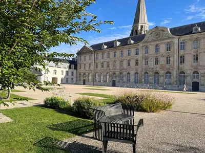 Jardin de l'établissement Le petit Rochambeau