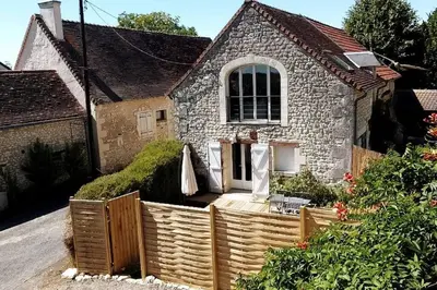 Jardin de l'établissement Ancien studio d'artiste à la campagne