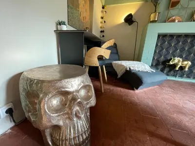Coin salon dans l'établissement Le Doux Douillet Beauval à 5mn du Zoo - Gite Familial en Hypercentre de Saint-Aignan