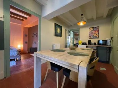 Cuisine ou kitchenette dans l'établissement Le Doux Douillet Beauval à 5mn du Zoo - Gite Familial en Hypercentre de Saint-Aignan