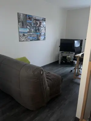 Télévision ou salle de divertissement dans l'établissement Chambre double à 7kms du circuit des 24h