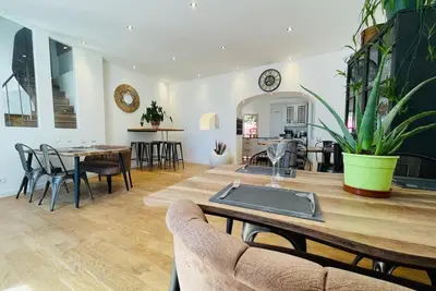 Coin salon dans l'établissement L’Éden