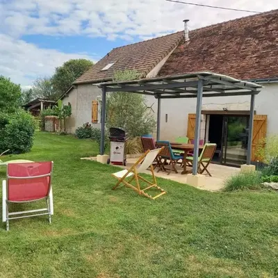 Séjour paisible au cœur du Berry : maison familiale moderne