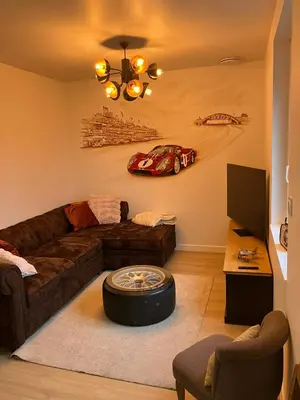 Coin salon dans l'établissement maison 4 chambres aux portes du circuit