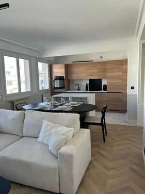 Télévision ou salle de divertissement dans l'établissement Appartement de charme hyper centre Le Mans