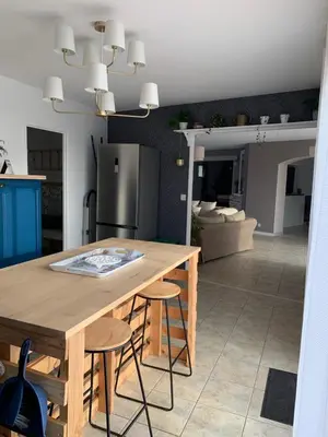 Cuisine ou kitchenette dans l'établissement Gite de Groupe Aux Instants Partagés