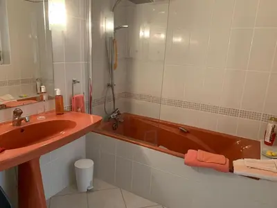 Salle de bains dans l'établissement Capucine