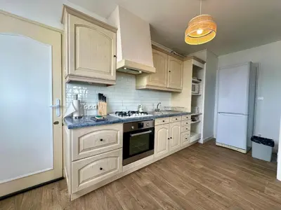 Cuisine ou kitchenette dans l'établissement Escapade Confort à Blois - Parking Privé