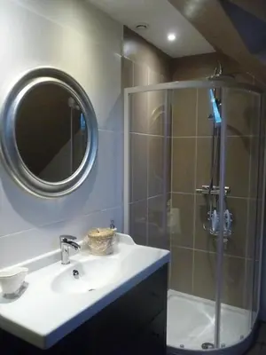 Salle de bains dans l'établissement La Grange de la Chaise