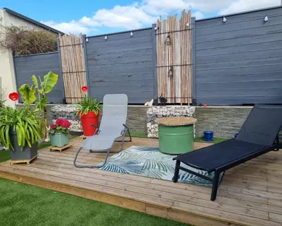 Jardin de l'établissement Chez Sylvie et Stéphane