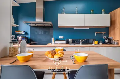 Cuisine ou kitchenette dans l'établissement Évasion au Mans - Terrasse & Garage - L'Instant Clef