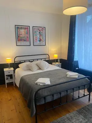 Un ou plusieurs lits dans un hébergement de l'établissement Grande maison bourgeoise La Flèche, centre ville