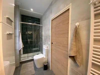 Salle de bains dans l'établissement Nid douillet tout équipé