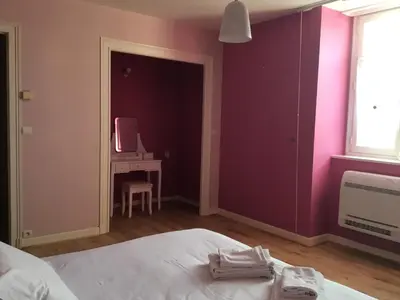 Un ou plusieurs lits dans un hébergement de l'établissement Villa Castalie - Maison de maître, grande piscine et jacuzzi, classée 5 étoiles