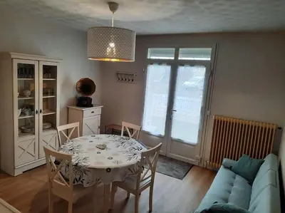 Coin salon dans l'établissement Maison calme entre Loire et Châteaux.