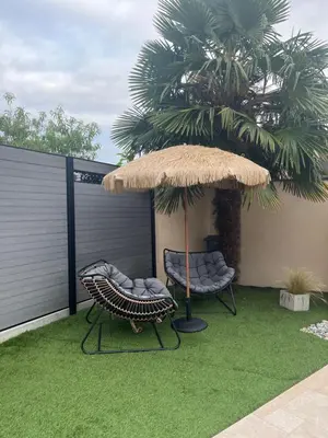 Jardin de l'établissement Élégante maison circuit des 24h00 du mans