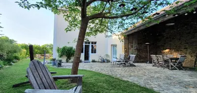 Jardin de l'établissement Chb double avec baignoire