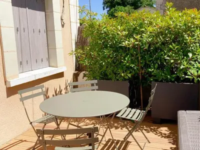 Plan de l'établissement Gîte tout confort avec terrasse spacieuse, jardin clos et équipements modernes, à 45 mn du Mans - FR-1-381-557
