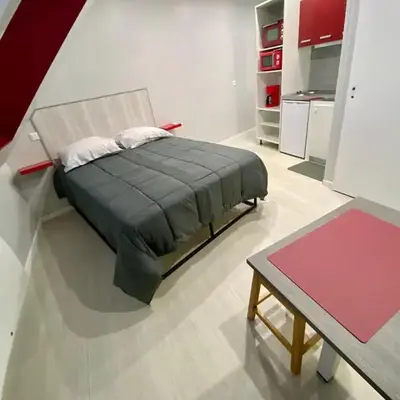 studio indépendant 800 m de la gare du Mans