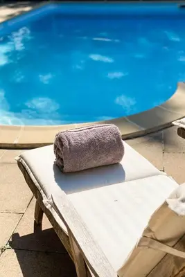Piscine de l'établissement Manoir Des Arts ou située à proximité