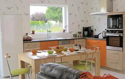 Cuisine ou kitchenette dans l'établissement Lovely Home In Brain-Sur-Alonnes