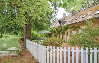 Jardin de l'établissement Holiday Home Luche Pringe O-925