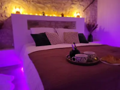 Un ou plusieurs lits dans un hébergement de l'établissement Gîte 5 étoiles Romantique Chic