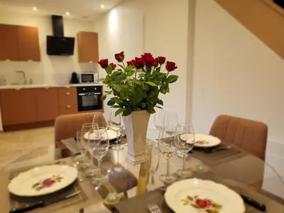 Cuisine ou kitchenette dans l'établissement Gîte 5 étoiles Romantique Chic
